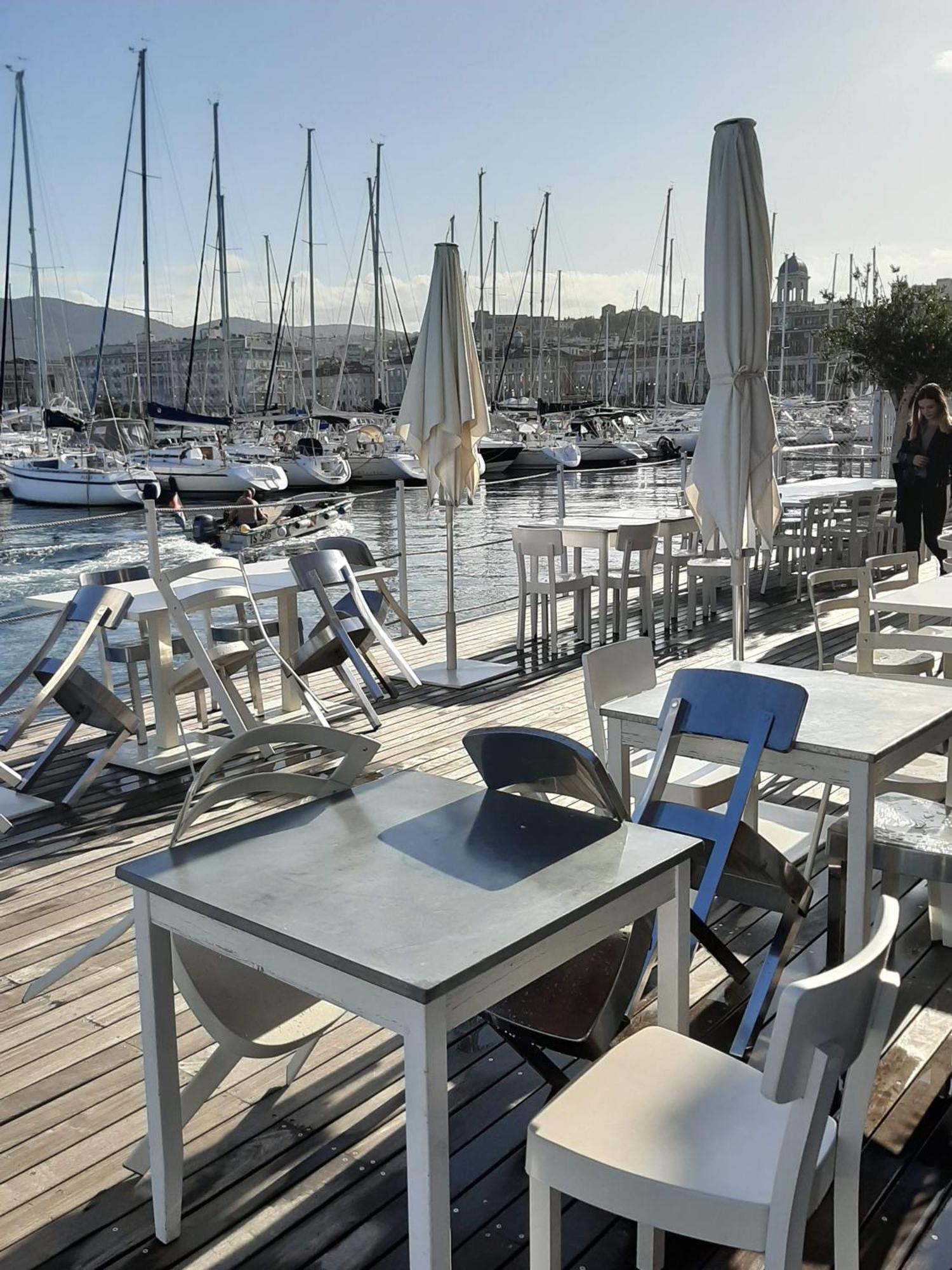 Le Rive Del Revoltella Lejlighed Trieste Eksteriør billede